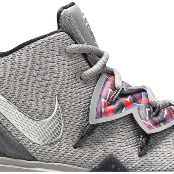 Nike Kyrie 5 Gray Graffiti (GS) - Picture 7 of 12